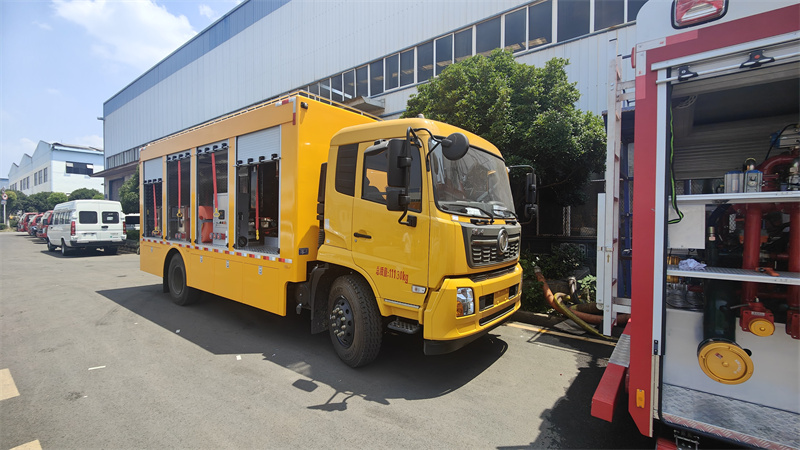 東風(fēng)天錦救險(xiǎn)排澇車排水車